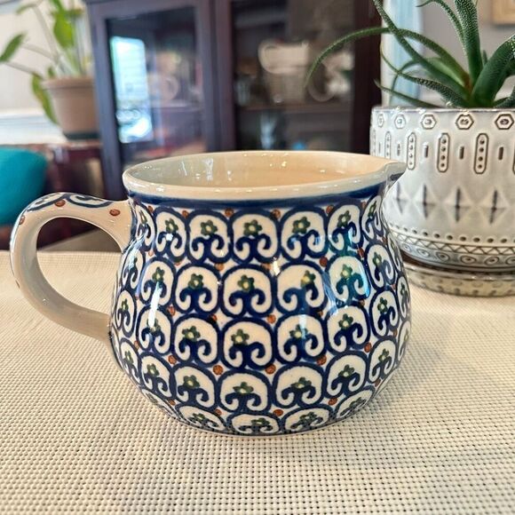 Boleslawiec Polish Pottery Stoneware  Pitcher 4” Tall‎ Blue swirl Pattern - Picture 1 of 7
